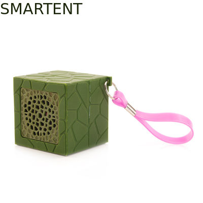 Besorgen Quadrat Microboom Bluetooth, das den Sprecher wasserdicht mit Hang Loop wandert Online-Herstellung