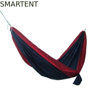 Besorgen 280*140cm Leichtgewichts langlebiger Taffeta Fallschirm Nylon klappbare Camping-Hängematte mit Moskitonetz für Bäume Online-Herstellung