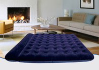 Faltbares PVC-beflockte Luft-Bett Luft-Bett-dunkelblaues doppeltes aufblasbares Matratze-eingebautes Kissen fournisseur